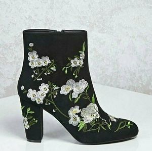 Black embroidered boots